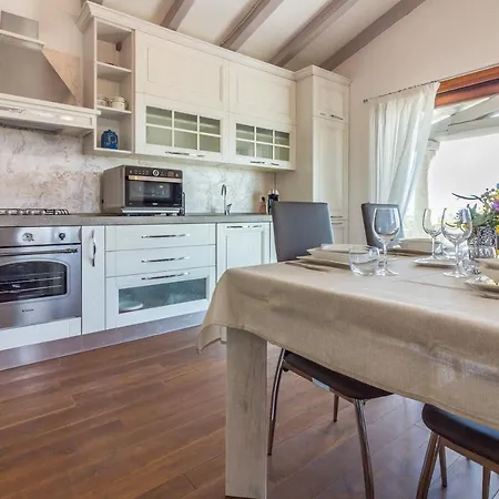 Villa 4 Bedrooms With Sea View Private Pool And Enclosed Garden At Cala Ginepro 5 Km Away From The *