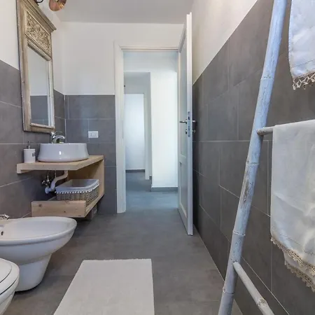 4 Bedrooms With Sea View Private Pool And Enclosed Garden At Cala Ginepro 5 Km Away From The *