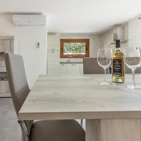4 Bedrooms With Sea View Private Pool And Enclosed Garden At Cala Ginepro 5 Km Away From The *