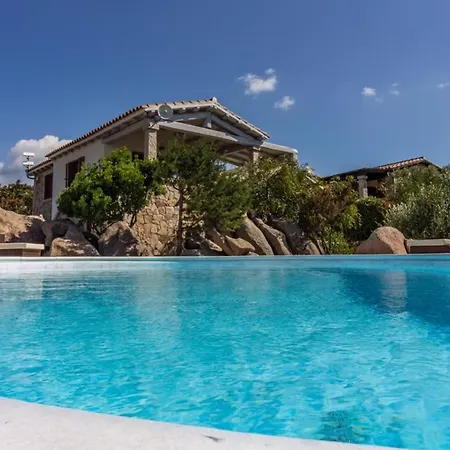 4 Bedrooms With Sea View Private Pool And Enclosed Garden At Cala Ginepro 5 Km Away From The