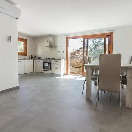 Villa 4 Bedrooms With Sea View Private Pool And Enclosed Garden At Cala Ginepro 5 Km Away From The *
