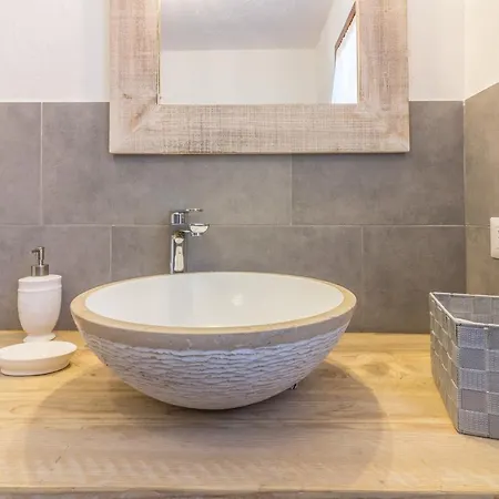 4 Bedrooms With Sea View Private Pool And Enclosed Garden At Cala Ginepro 5 Km Away From The Villa Monte Petrosu